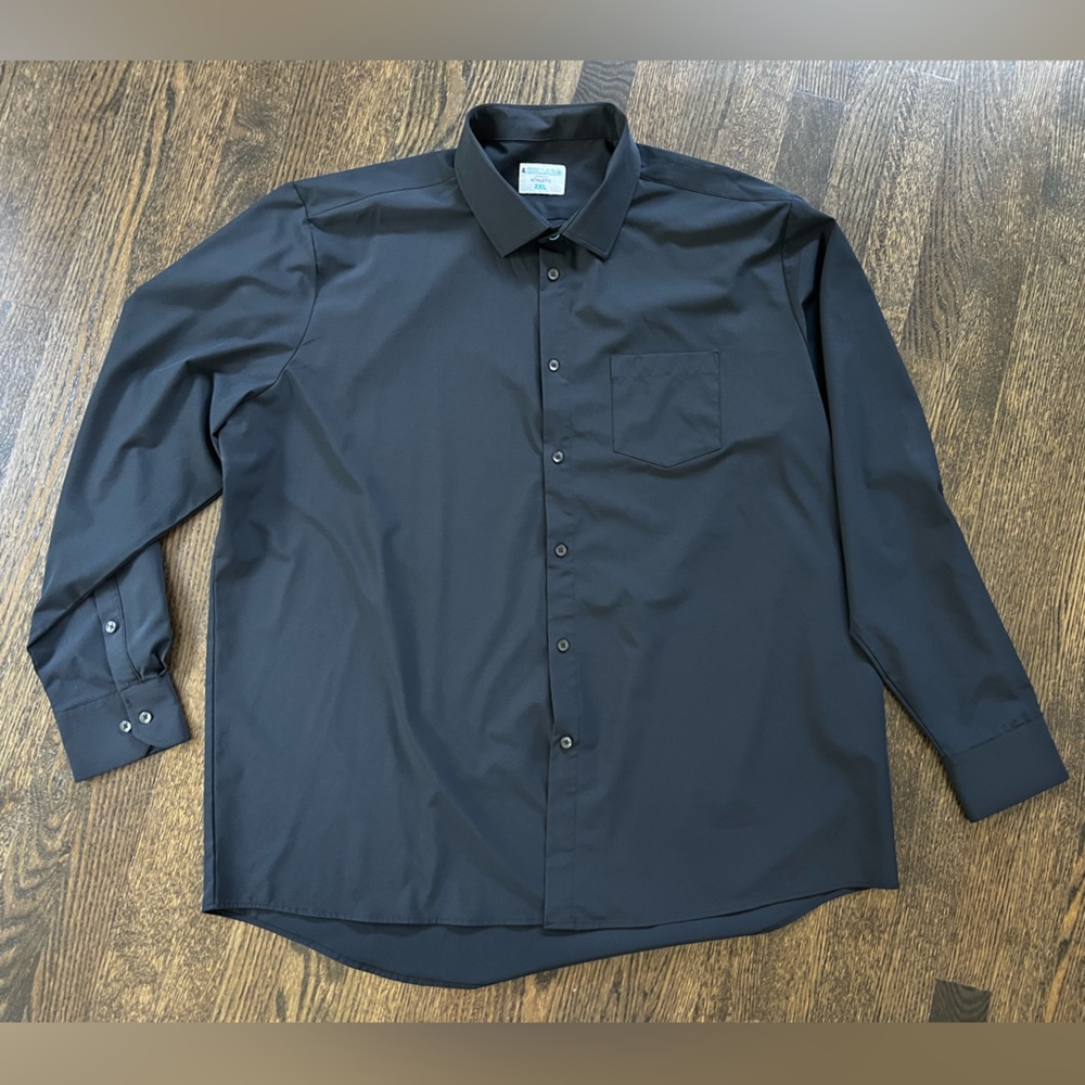 NWOT &Collar Black Casual Button Down Shirt with Classic Fit